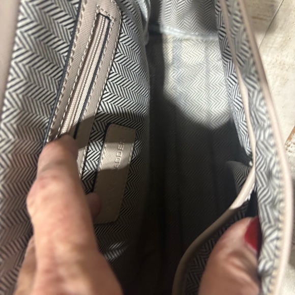 ❤️Michael Kors Metallic Gray Jet Set Tote - Picture 5 of 6